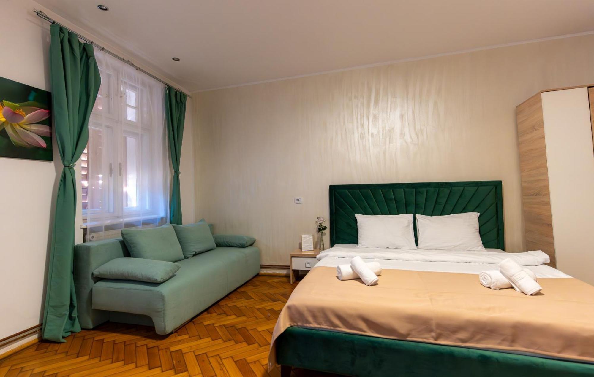 Crisan Residence - Vila Crisan บราชอฟ ภายนอก รูปภาพ