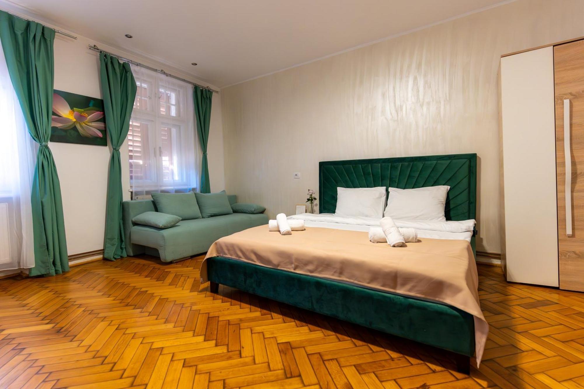 Crisan Residence - Vila Crisan บราชอฟ ภายนอก รูปภาพ