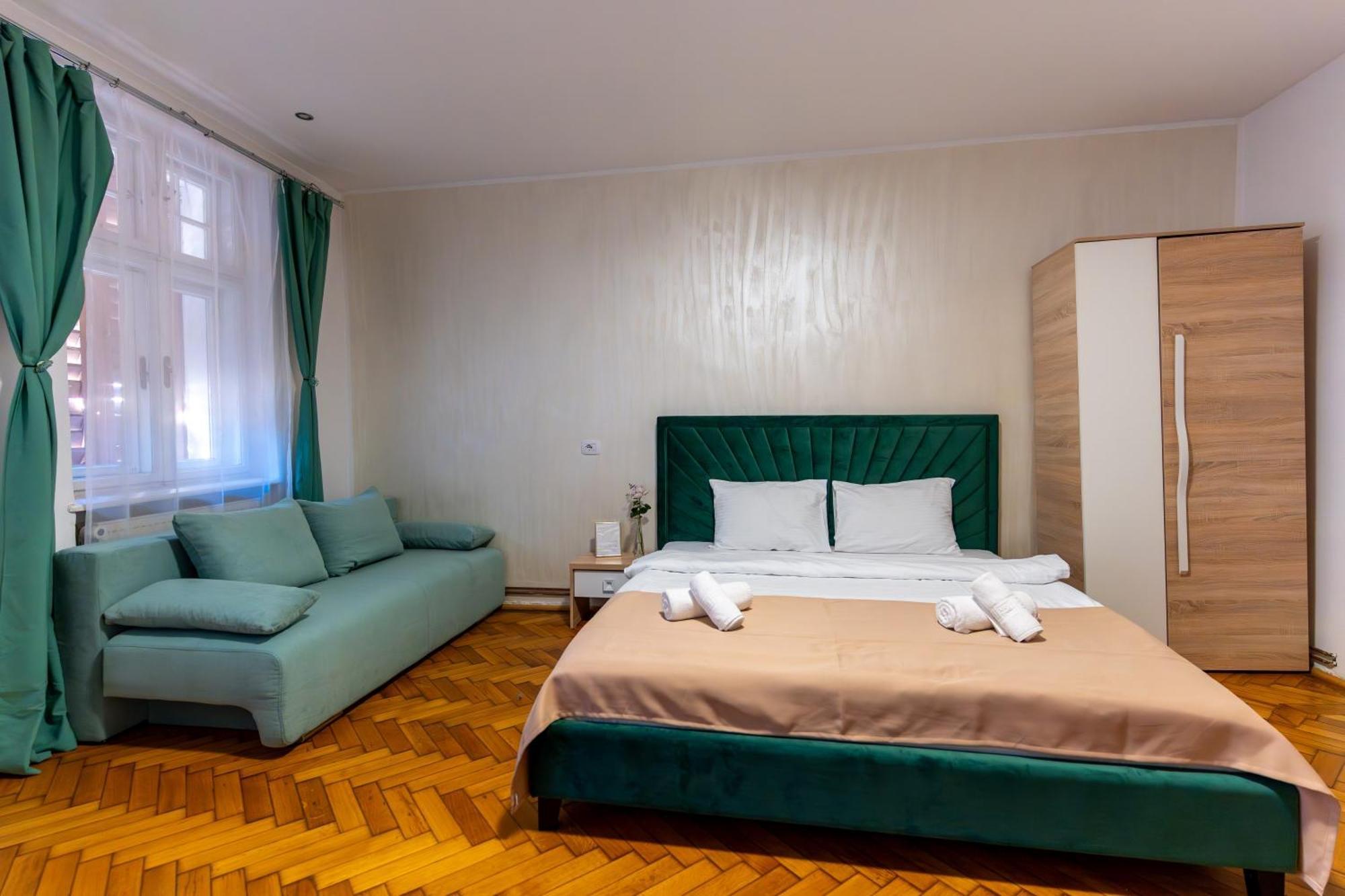 Crisan Residence - Vila Crisan บราชอฟ ภายนอก รูปภาพ