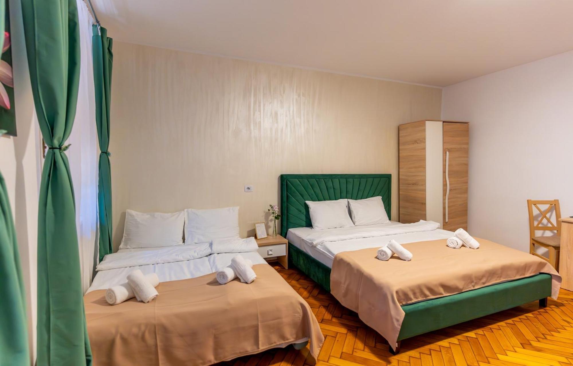 Crisan Residence - Vila Crisan บราชอฟ ภายนอก รูปภาพ