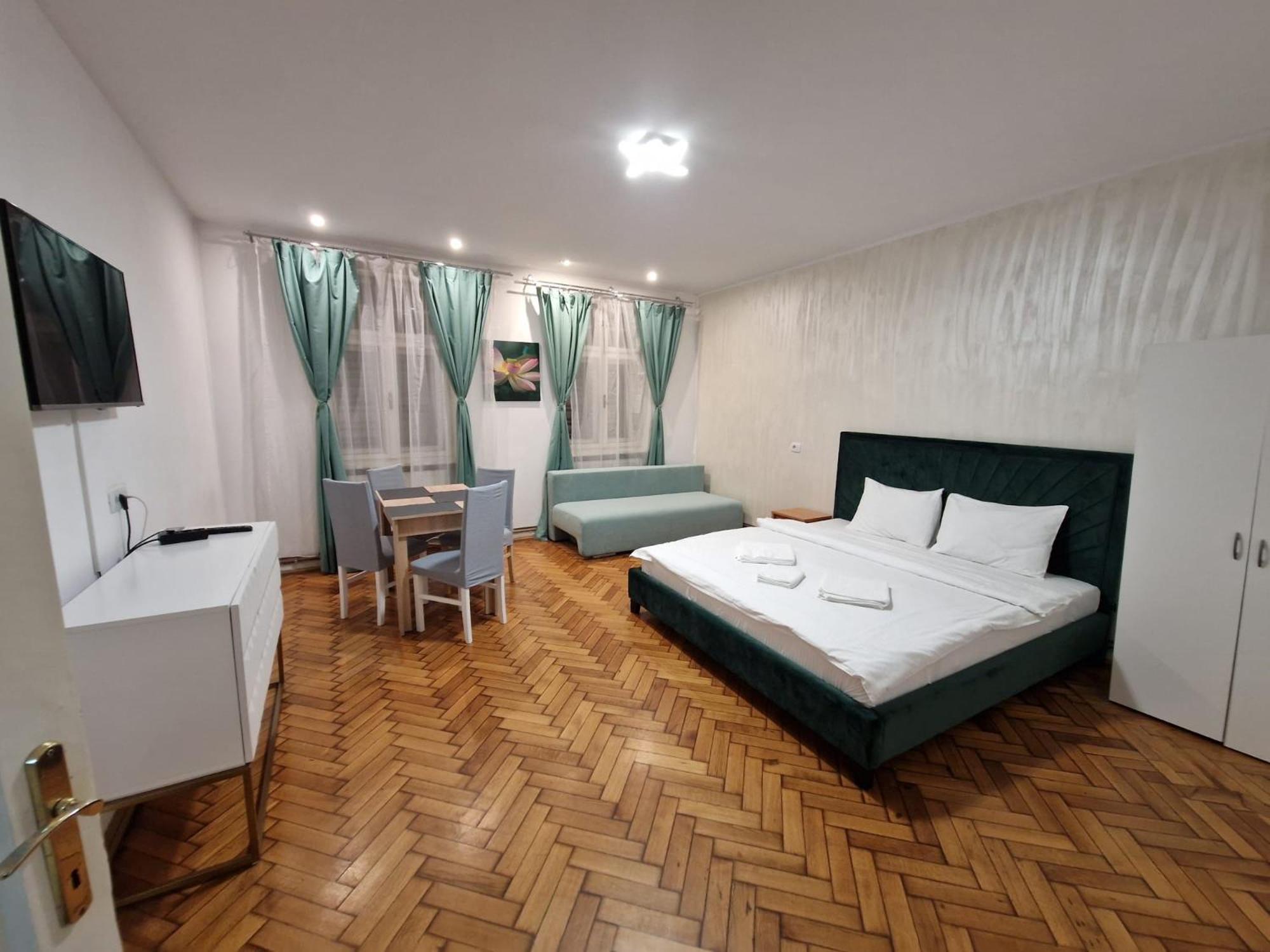 Crisan Residence - Vila Crisan บราชอฟ ภายนอก รูปภาพ