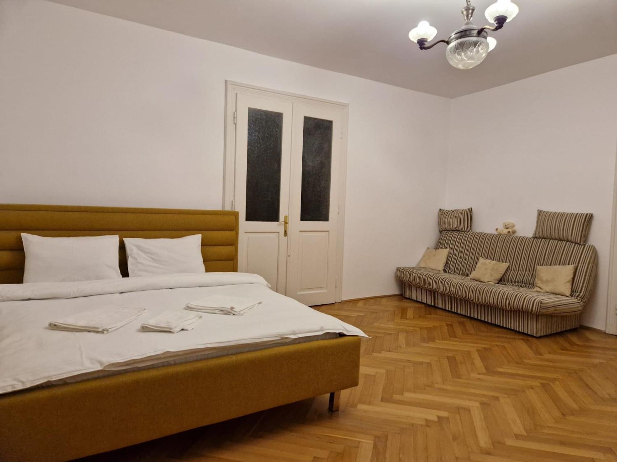 Crisan Residence - Vila Crisan บราชอฟ ภายนอก รูปภาพ